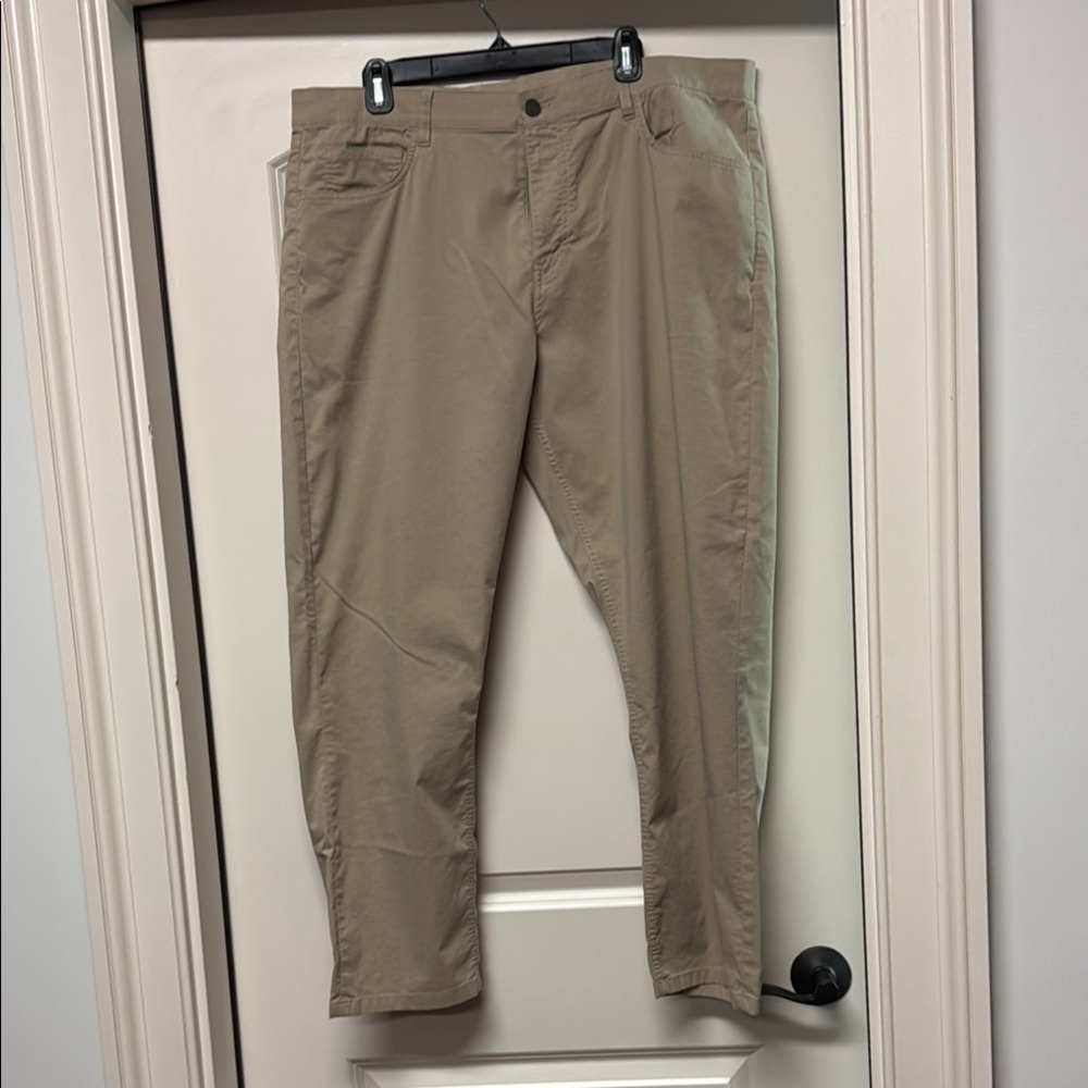 Faherty Movement 5 Pocket Pants - island west khaki